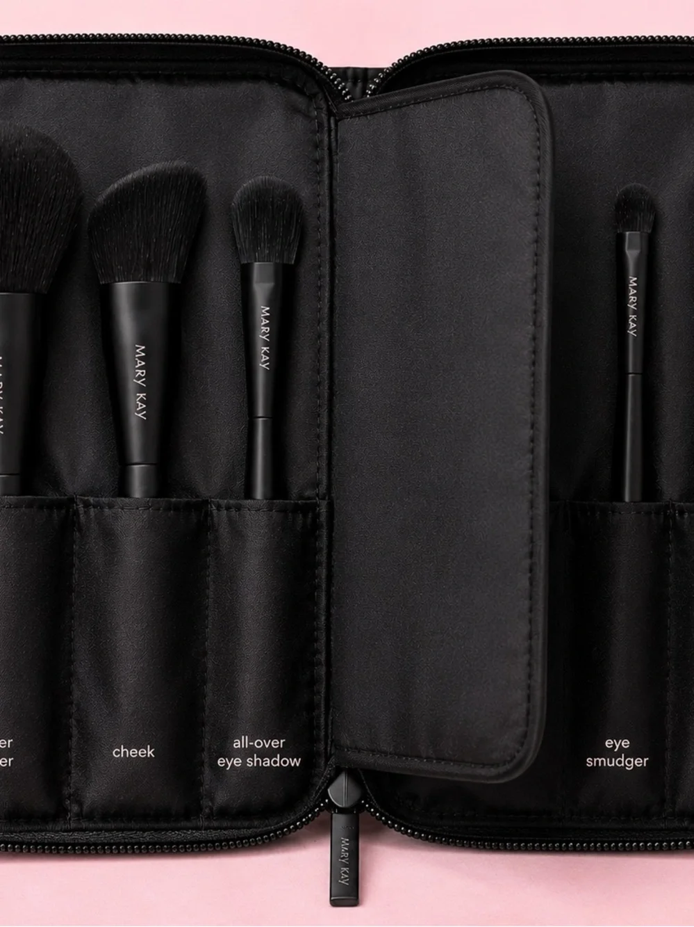 Mary Kay Black Makeup Brush Set with Pink Gift Box and Black Case NEW